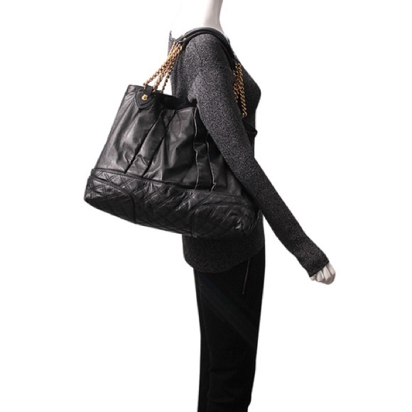 Marc Jacobs Handbags - Authentic Marc Jacobs